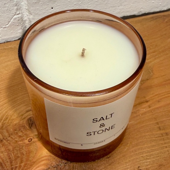 Salt & Stone Bergamot & Hinoki Candle 8.5 oz Luxury Candle Minimalist NIB - Picture 5 of 8